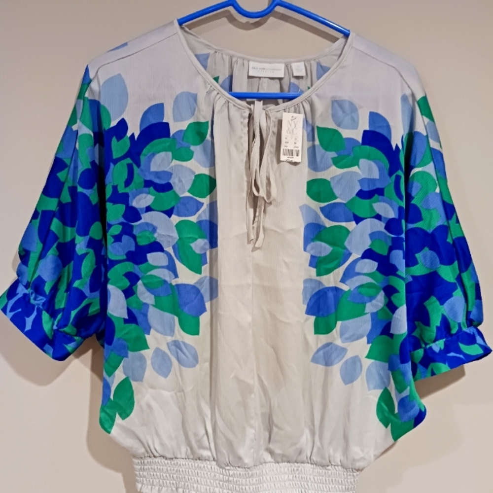New York and Company flowing top with multiple colors.